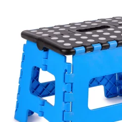 31.5cm x 25cm x 22cm Folding Step Stool