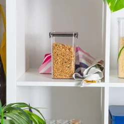 1.3L Plastic Food Storage Air Tight Container